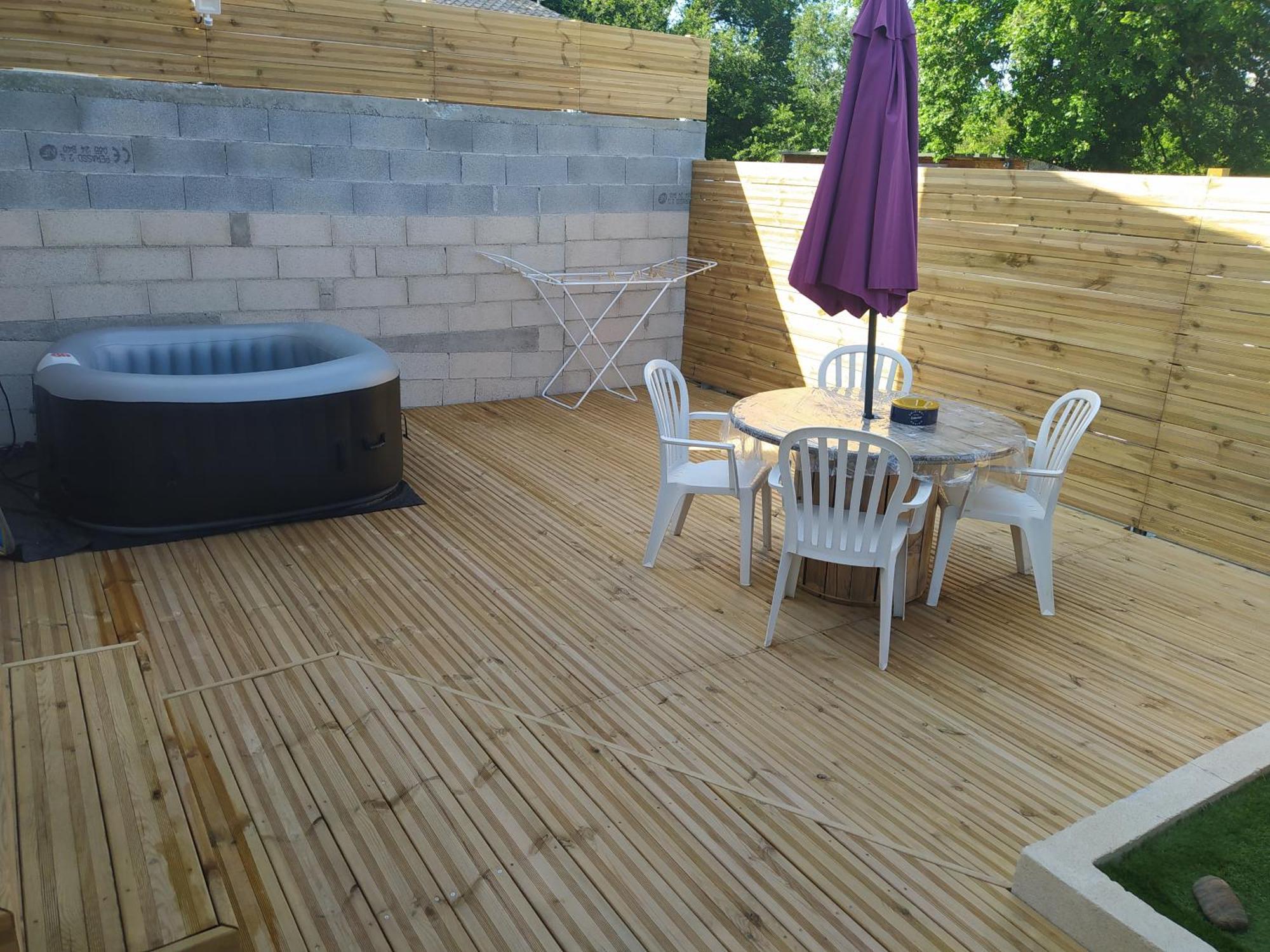 Studio Cosy Avec Terrasse Et Jacuzzi A Disposition De Mai A Aout Rians  Exterior photo