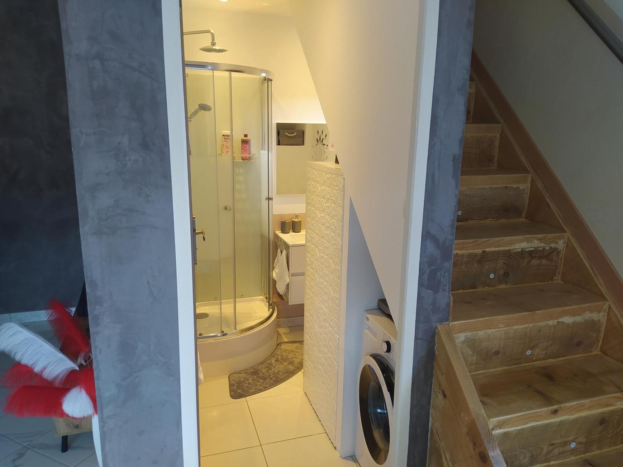 Studio Cosy Avec Terrasse Et Jacuzzi A Disposition De Mai A Aout Rians  Exterior photo